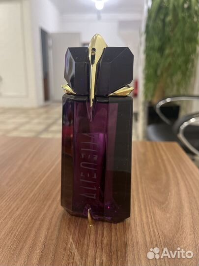 Парфюмерная вода Alien Mugler