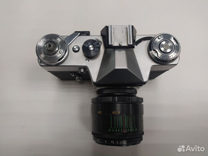 Фотоаппарат Зенит-Е с Гелиос 44-2