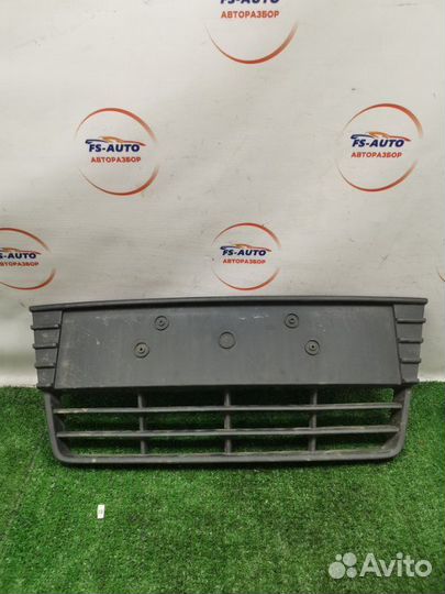 Решетка paдиaтора Ford Focus 3 хетчбек 1.6 iqdb