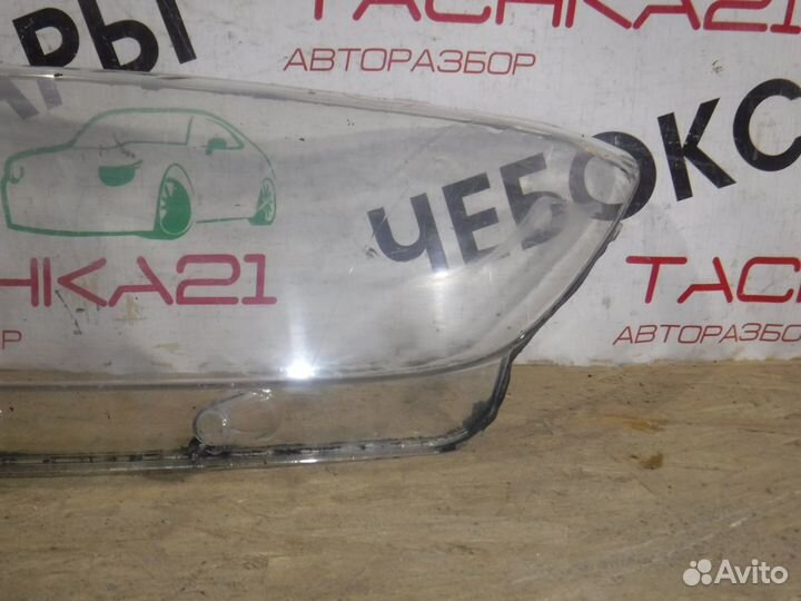 Стекло левой фары renault Logan Sandero 2 (14-18)