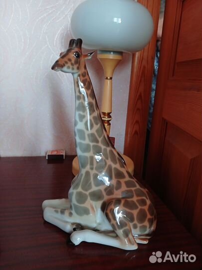 Статуэтка жираф.лфз
