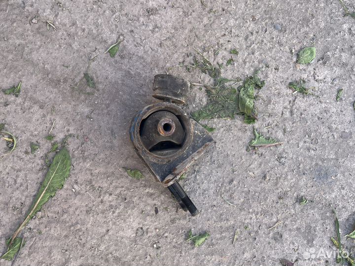 Подушка двигателя задняя faw v 5