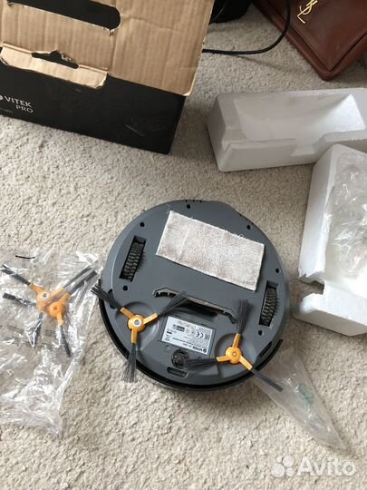 Робот пылесос Vitek PRO 1801