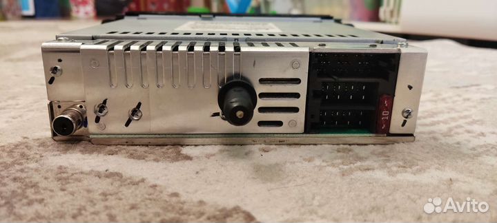 Магнитола clarion
