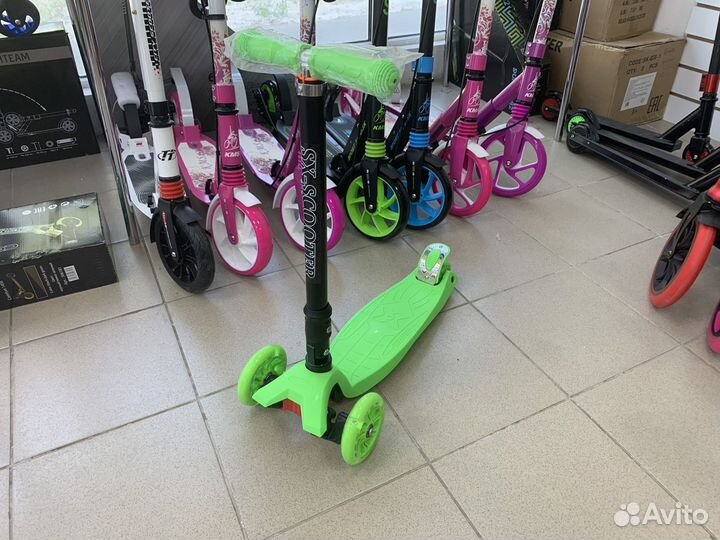 Самокат Scooter Макси (трехколесный)