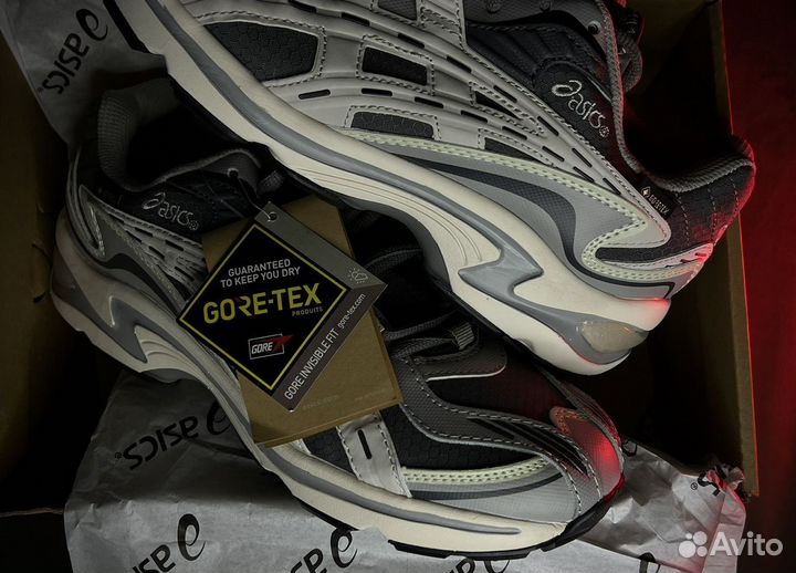 Легкие кроссовки для беговых тренировок