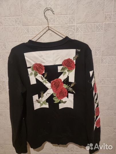 Свитшот off white