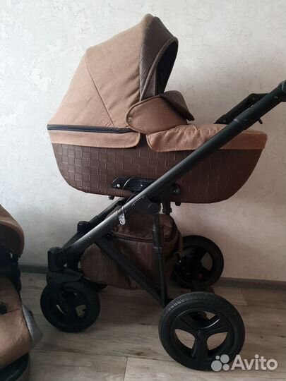 Коляска с автолюлькой