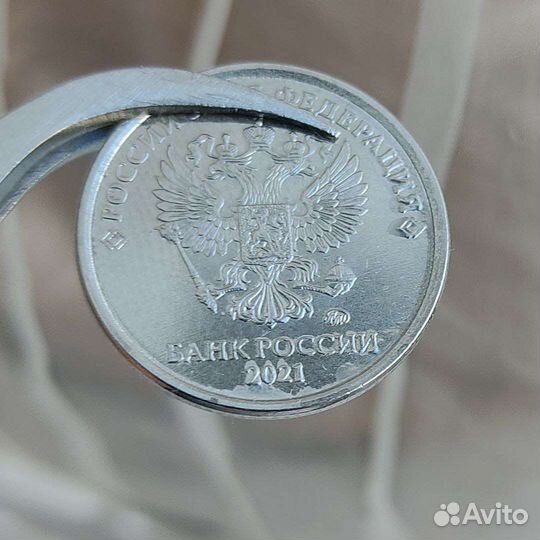 Брак гальванического покрытия монеты рубль