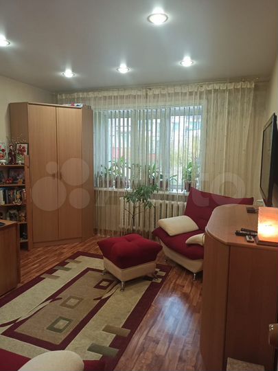 2-к. квартира, 51 м², 1/4 эт.