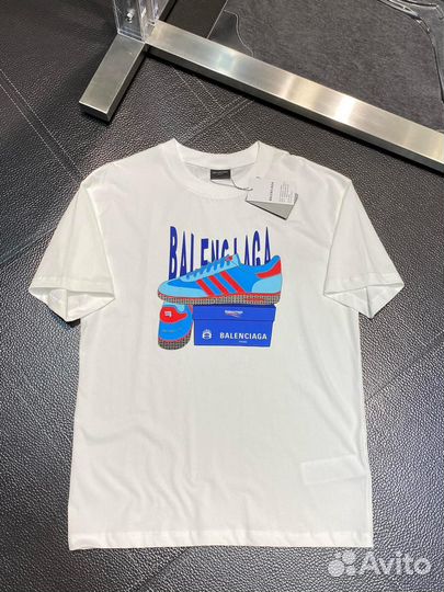 Balenciaga футболка
