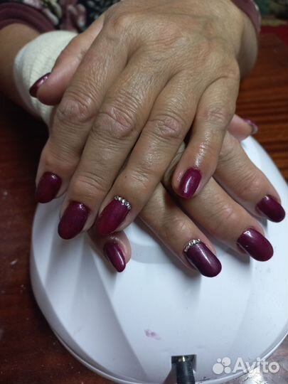 Маникюр на дому