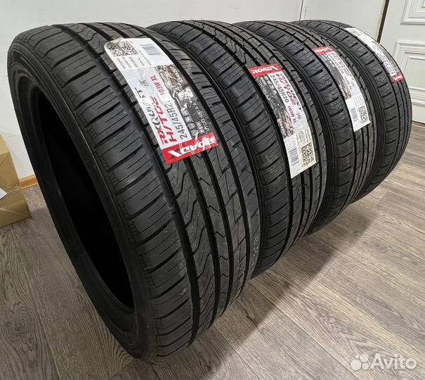 RoadX RXQuest H/T02 245/45 R20 102W