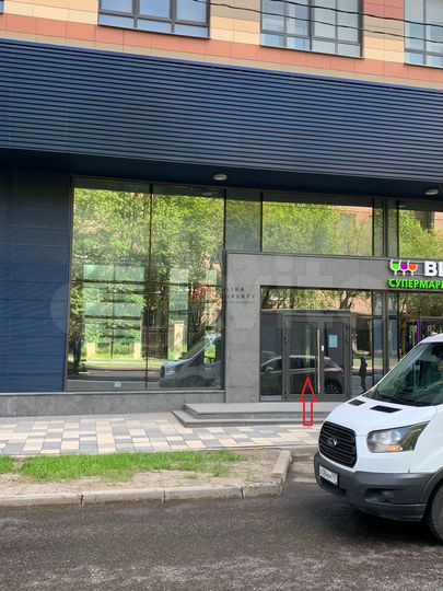 Сдам торговое помещение, 182 м²