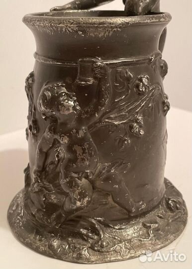 Старинная пивная кружка. Модерн 19-й век