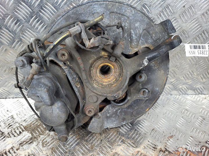 Кулак поворотный передний правый Peugeot 407 ES9A
