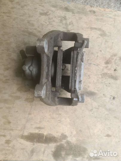 Супорт тормозной задний правый Mercedes CLS218