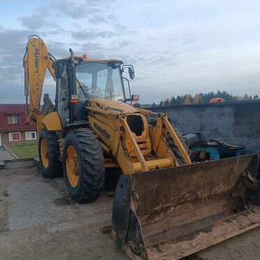 Экскаватор-погрузчик Komatsu WB93S-5E0, 2011
