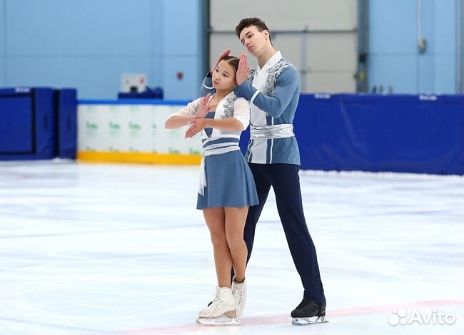 Тренер по фигурному катанию