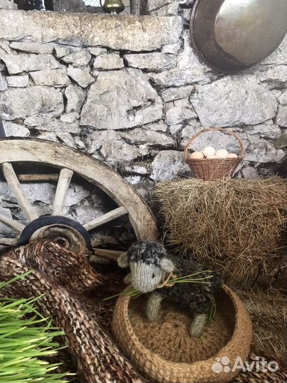 Вязанная игрушка овечка