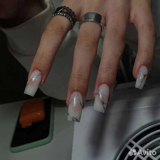 Наращивание ногтей