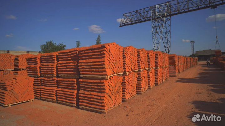 Прочный керамический кирпич