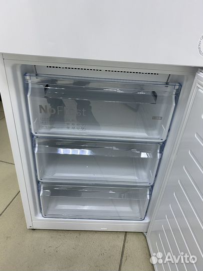 Холодильник Bosch 388л Инвертор 203см