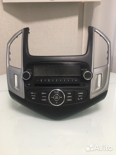 Штатная магнитола на chevrolet cruze 2013г