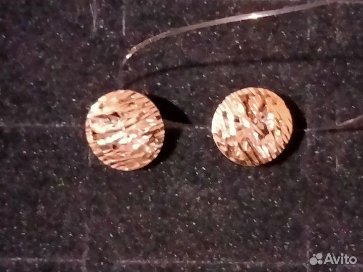 Золотые серьги