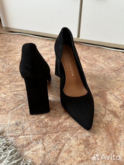 Туфли женские 37 размер черные новые