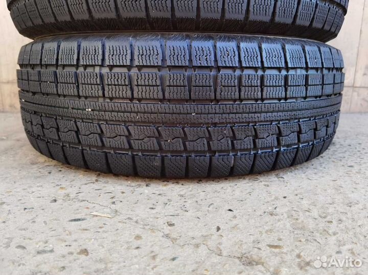 Toyo Winter Tranpath MK4a 215/65 R16 98Q