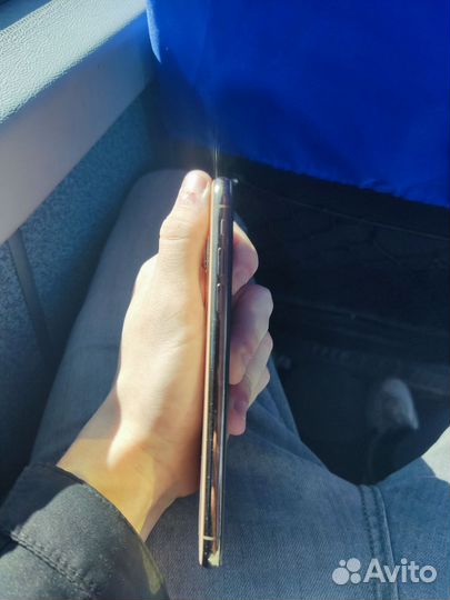 iPhone Xs, 64 ГБ