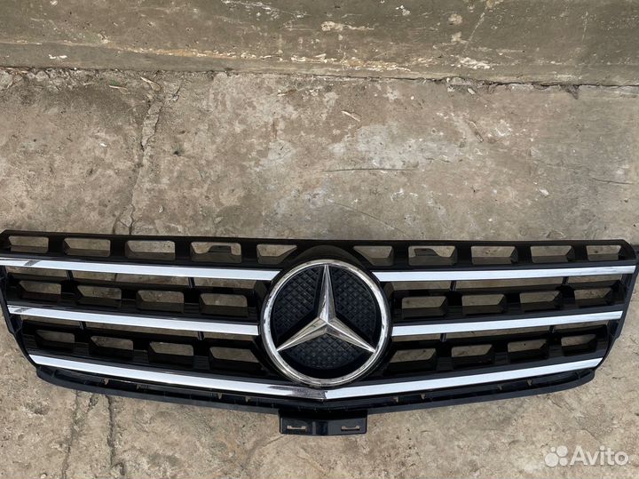 Решетка радиатора на Mersedes ML w 166