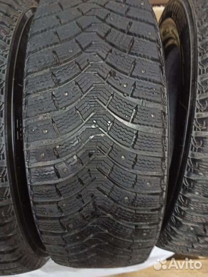 Michelin Latitude X-Ice North 225/65 R17