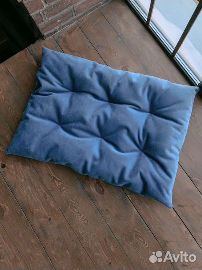 Лежанка для большой собаки