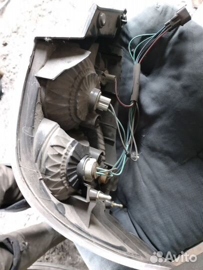 Задний фонарь на mitsubishi lancer cedia, 9