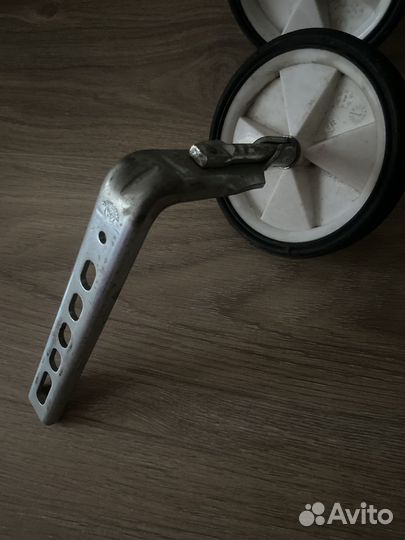 Дополнительные колеса для детского велосипеда