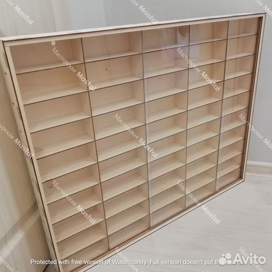 Полка, парковка, гараж для машинок 1:43