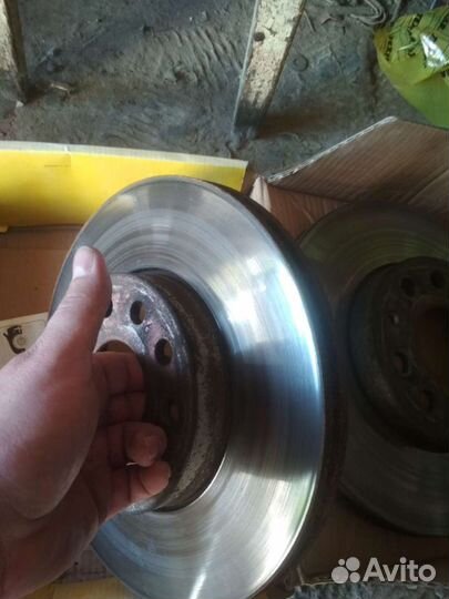 Комплект передних тормозов VAG 288 мм