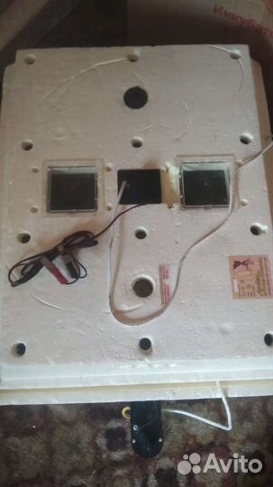 Инкубатор для яиц автоматический