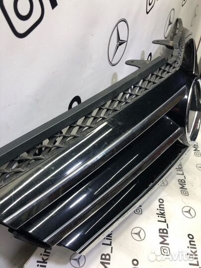 Решетка радиатора Mercedes R-Class W251