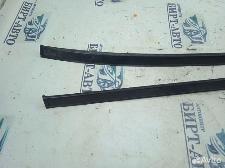 Молдинг крыши центральный SsangYong Actyon II