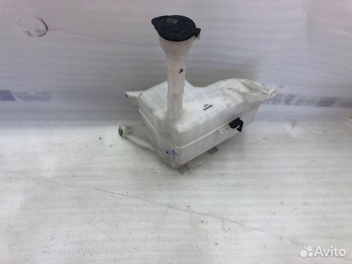 Бачок омывателя Toyota Camry V50/V55 2011- 2018