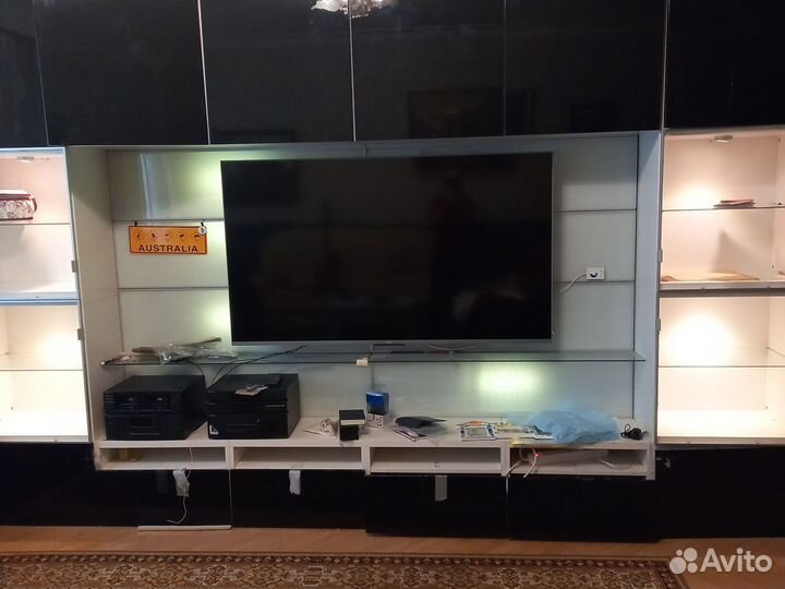 Стенка в гостиную бу Икеа черно-белая