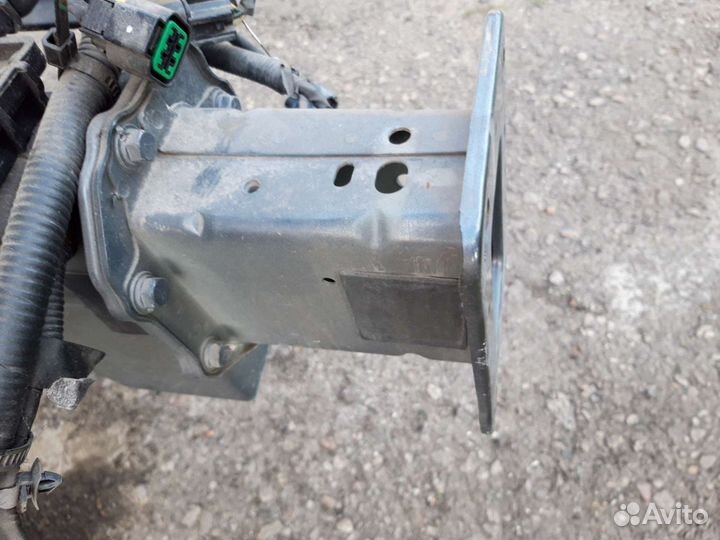 Кронштейн передний усилителя бампера Hyundai i30