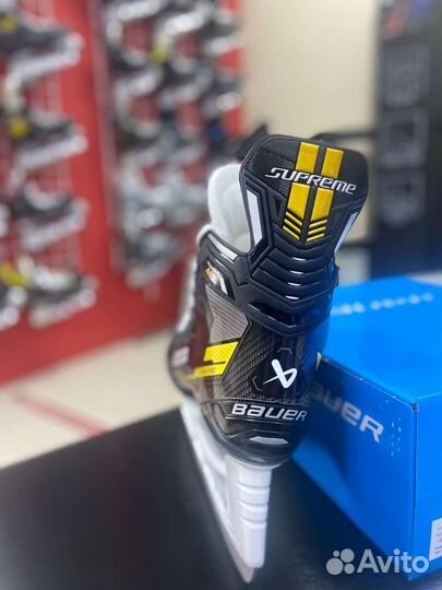 Хоккейные коньки Bauer Supreme M3 SR