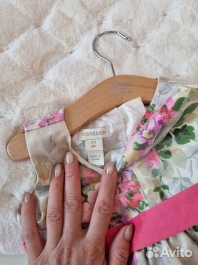 Красивое платье на девочку из Англии