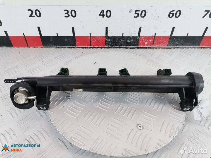 Форсунка Volkswagen Golf 3 1999 037906031AA