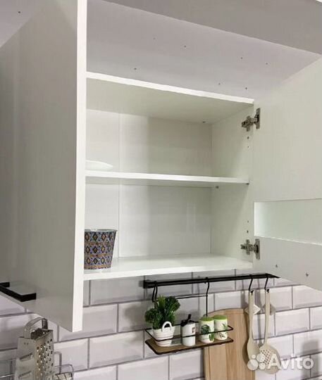 Кухонный гарнитур белый 2м