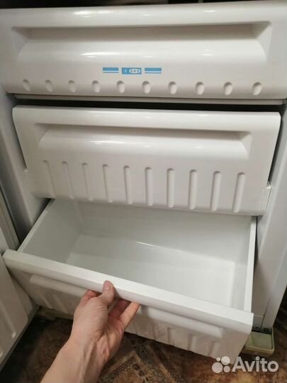 Холодильник бу stinol